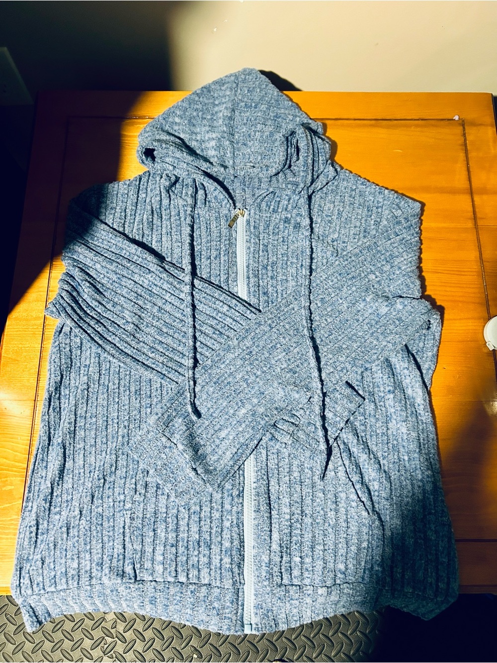 (3/$10) Womens L Blue Hooded Zip up Sweater